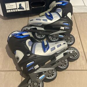 Kids Adjustable Roller Skates - Blue